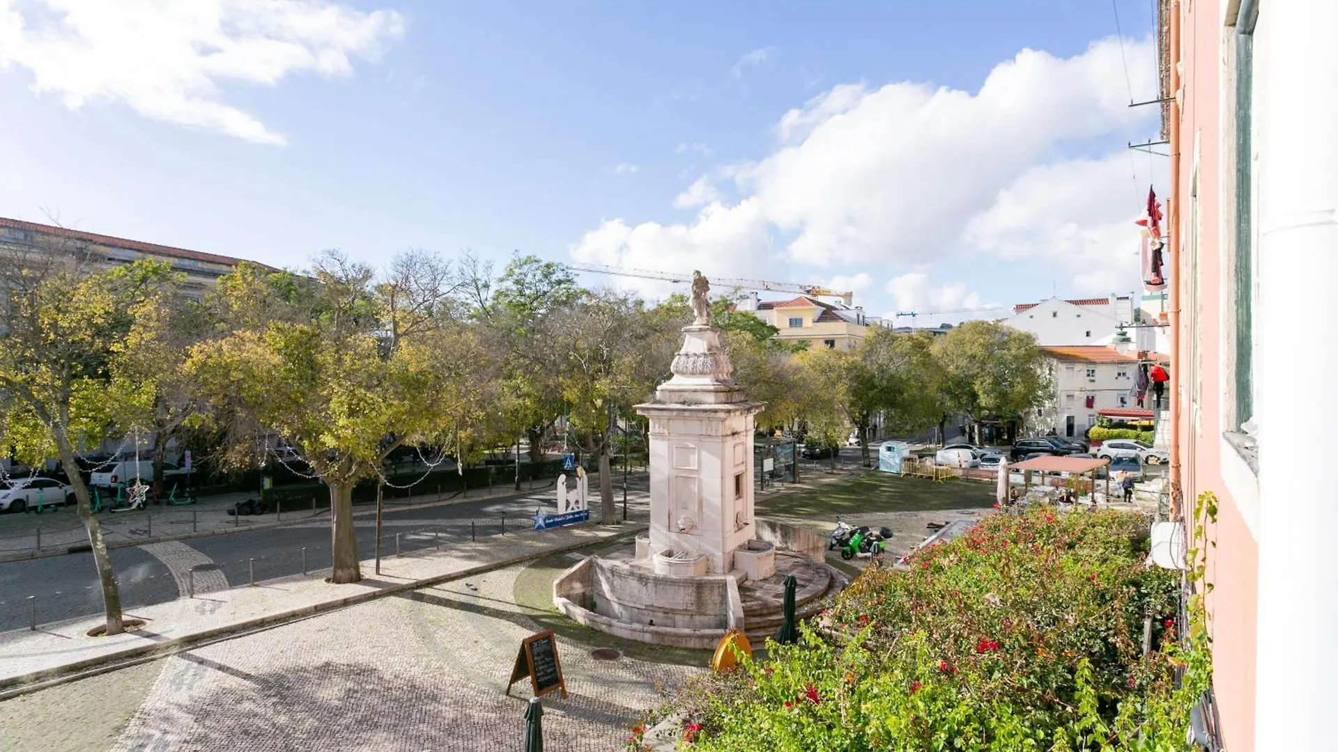 Cozy 1Bdr Flat In The Trendiest Neighborhood! Lisbon 0*,  Portugal