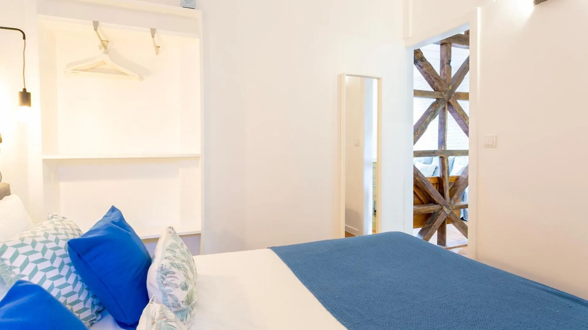 Cozy 1Bdr Flat In The Trendiest Neighborhood! Lisbon Portugal